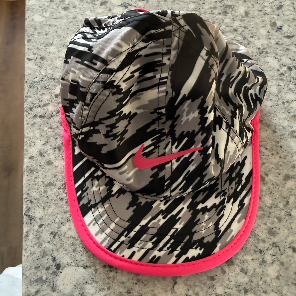 Nike Kids' Black and Pink Patterned Hat